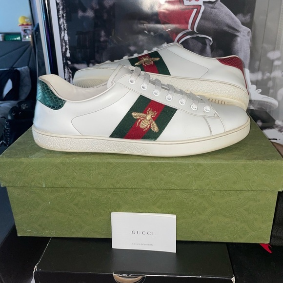 Gucci Ace Bee Low Top Sneakers - Picture 1 of 10